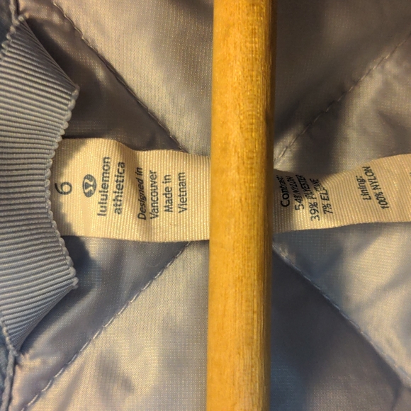 Lululemon Size 6 Light Purple Goose Down Zip Front Vest - Picture 8 of 11